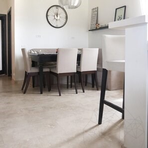 Tappetino di travertino Classic Cross Cut PREMIUM, 61 x 30,5 x 1,2 cm